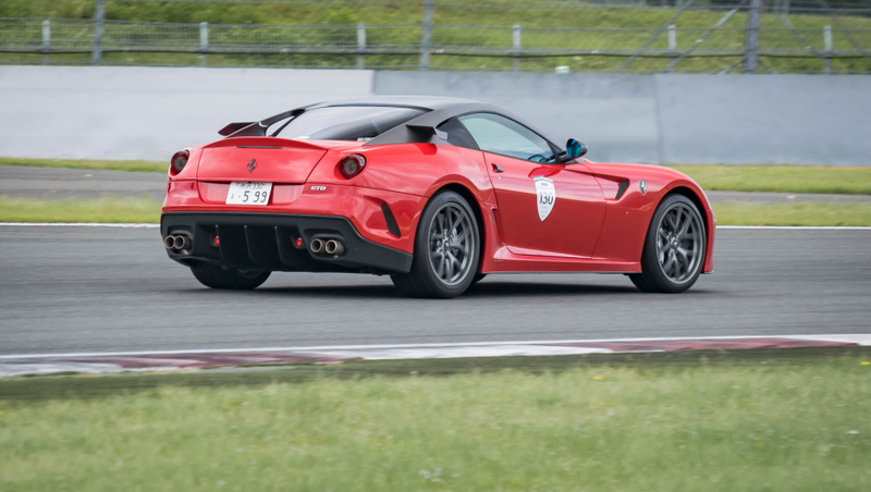Illustration for article titled This Is How Japan Throws A Ferrari Party
